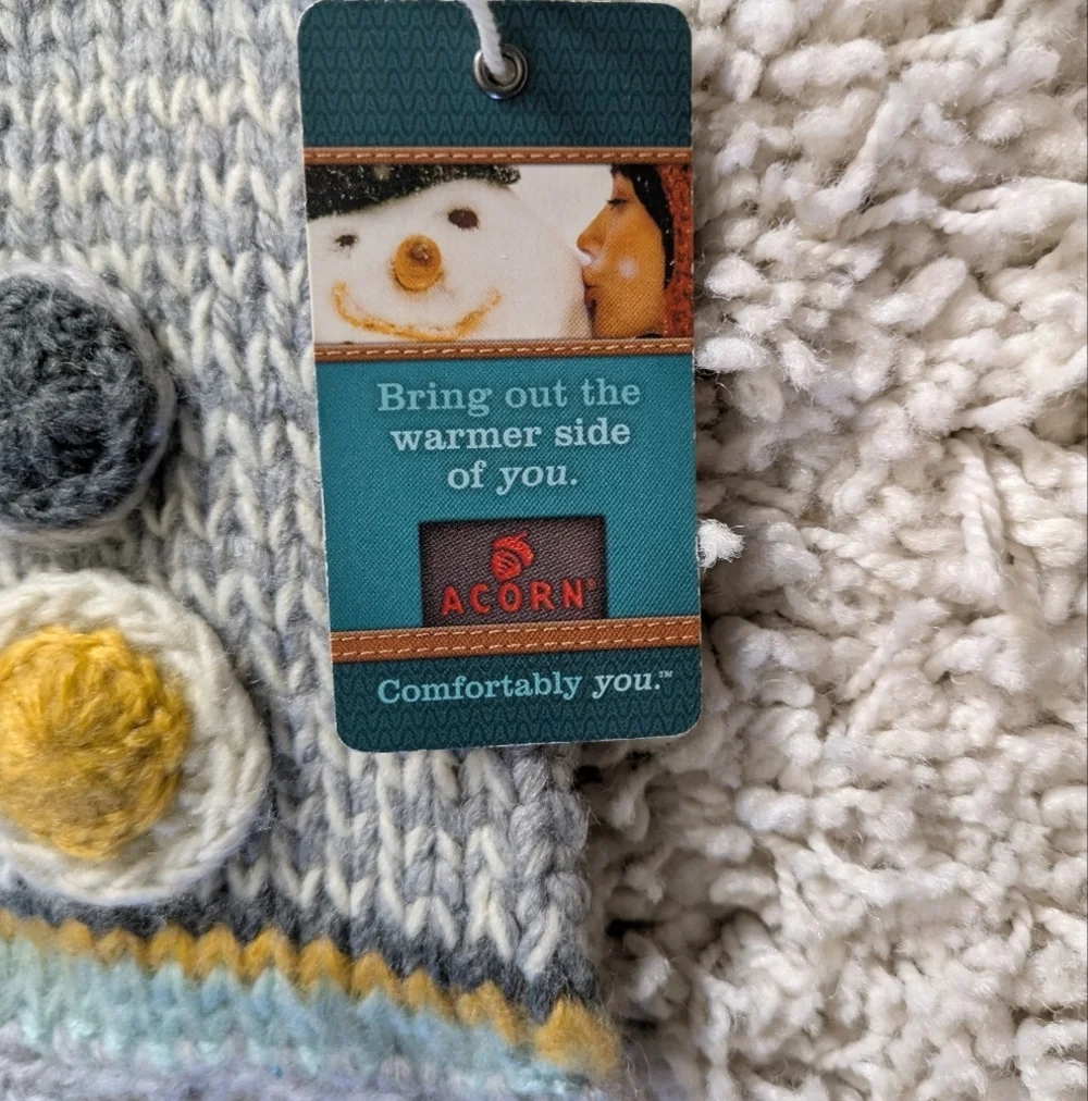 NWT Acorn Scarf Knit Flowers Very Cute!